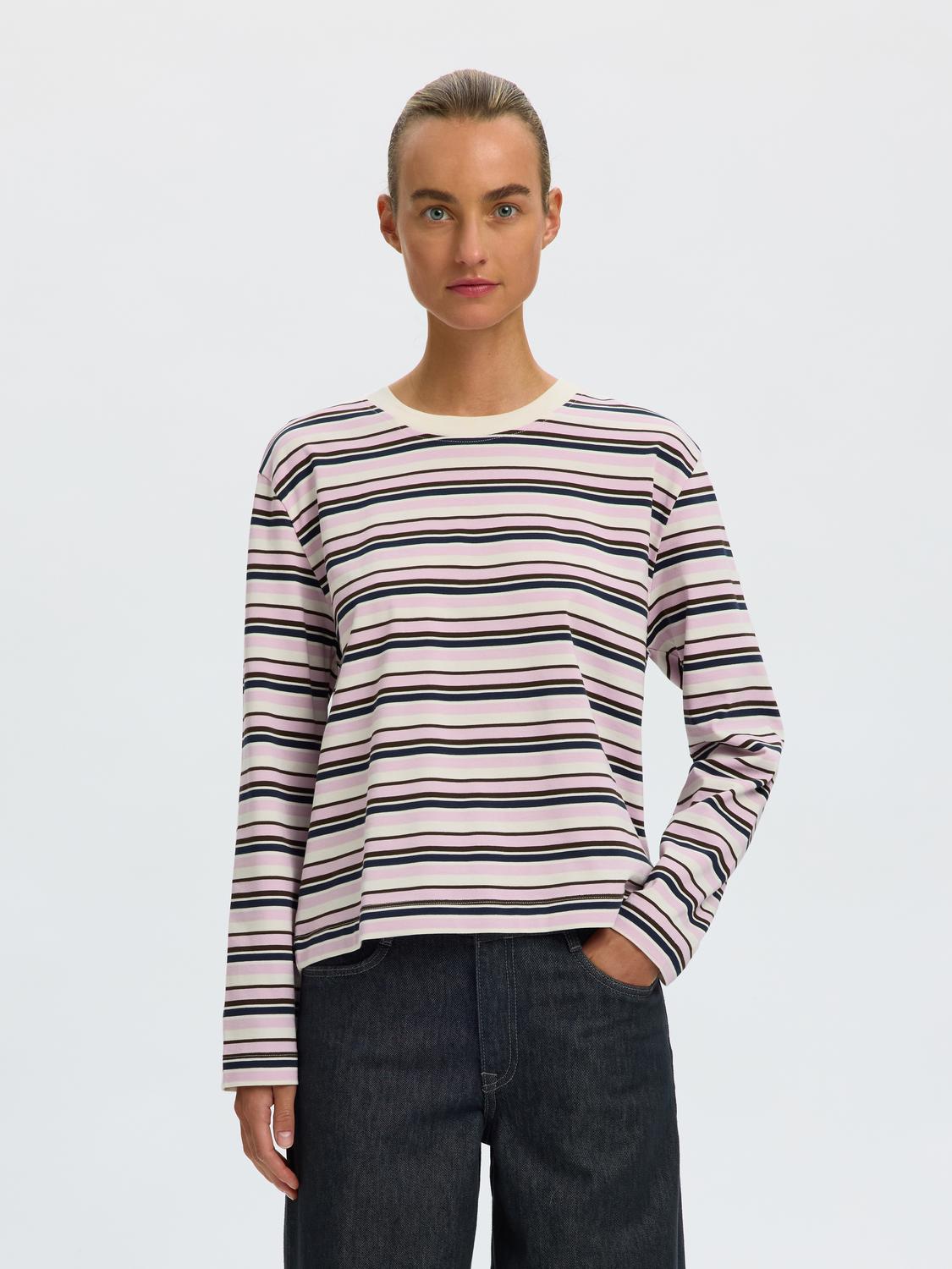 model_shot-front